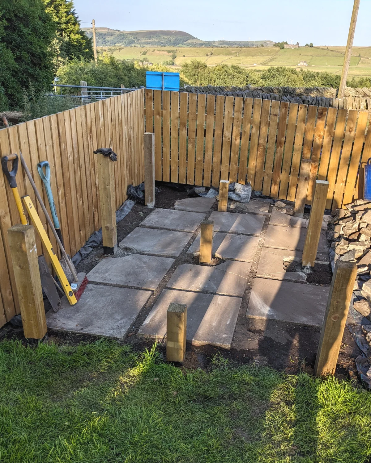 Sprucen_decking-photo-04-website-card