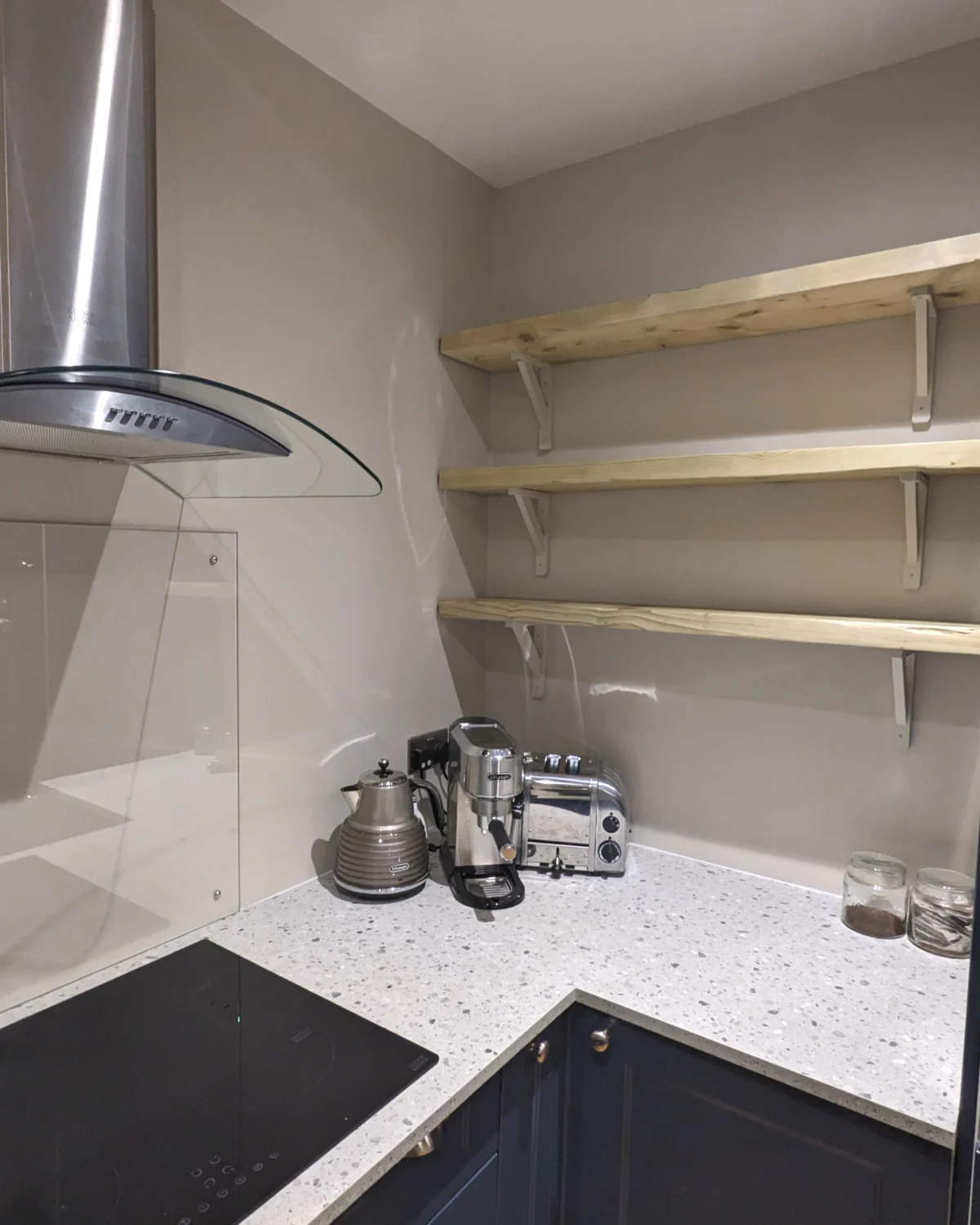 Sprucen_kitchen-shelving-photo-05-website-card-1